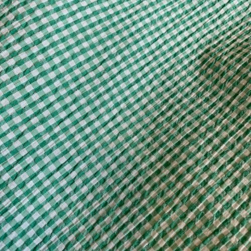 Tissu en coton, gaufré, seersucker, vert et blanc, carrés vichy, idéal l'été, léger, vente par 25 cm sur 140 de laize