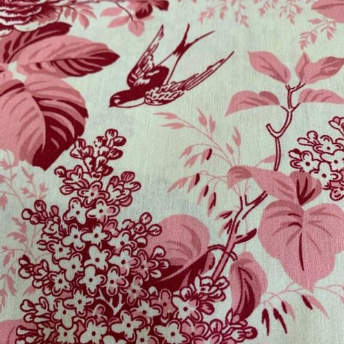 Nouveau : tissu romantique, en coton, avec des roses du lilas et des oiseaux, tons bordeaux, roses, vente par 25 cm/145 cm de laize