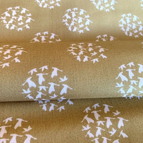 Tissu en coton, dashwood, aux tons doux, épices, écru, des oiseaux, large de 112 cm, vente par 25 cm de haut