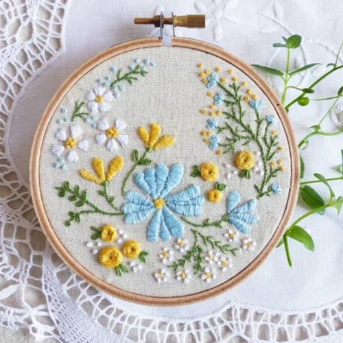 Jardin fleuri est une création tamar ny, kit de broderie aux fleurs jaunes et bleues, 16/16 cm, vente à la pièce