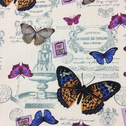 Pièce de coton pour patchwork ou autre travail de couture, écru, décor papillons, tampons, fontaines, jardin secret, 50/55 cm