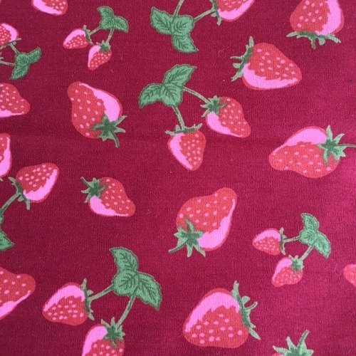 Tissu en popeline de coton, décor de fruits, les fraises, fond rouge, rose et vert, 55 cm / 49 cm  neuf