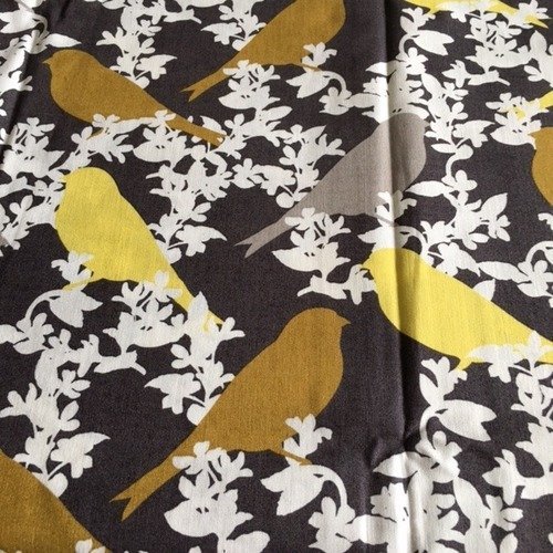 Tissu en coton, de designer, michael miller,  thème des oiseaux, fond marron, feuilles blanches, oiseaux ocre et pastis, 54/51 cm, neuf