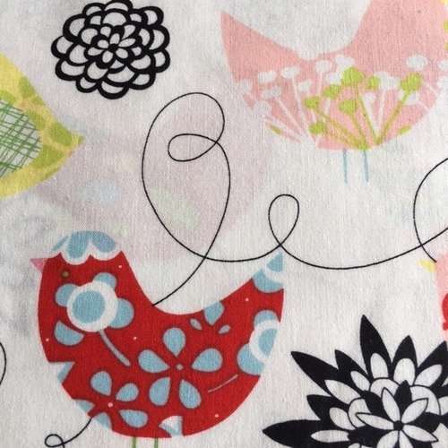 Tissu patchwork en coton, thème les oiseaux, fond blanc, birds design, frais et léger !  neuf, 110/49 cm de haut