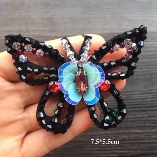 Appliqué sublime, papillon noir en strass et perles, noir et bleu, 7.5/5.5 cm, neuf, vente à l'unité