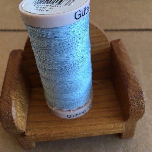 Fil à quilter machine gütermann, patchwork, 100 % coton mercerisé, 200 mètres, coloris bleu ciel n°: 6217