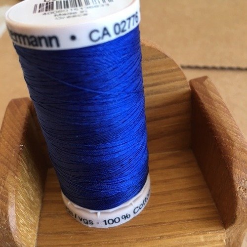 Fil à quilter gütermann, patchwork, 100 % coton mercerisé, 200 mètres, coloris bleu navy n°: 4932
