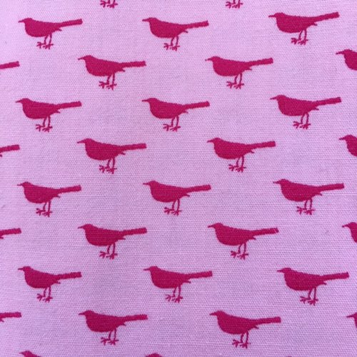 Tissu en coton, rose avec des oiseaux roses fuchsia, vêtements enfants, décor de chambre...large de 150 cm, vente par 50 cm de haut
