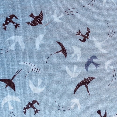 Tissu dashwood, en coton, les oiseaux s'amusent, tons gris, blanc, vente par 25 cm/110 cm de laize