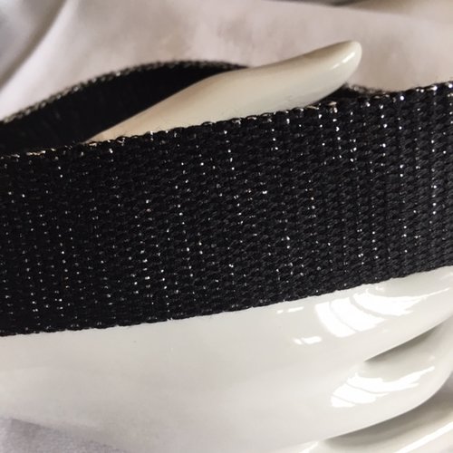 Sangle synthétique, en polyester 92 %, fils d'argent, 30 mm, noire et argent, bagages, ceinture, déco, vendue au mètre
