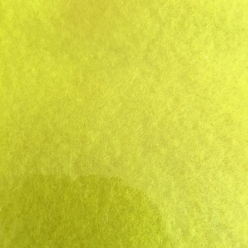 Feutrine en feuilles de 20/30 cm, jaune canari vif, ou poussin, vendues à l'unité