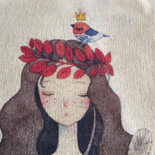 Peinture sur tissu, 20/20 cm, appliqué, oiseau sur la tête d'une fillette, fond couleur beige, vente à l'unité
