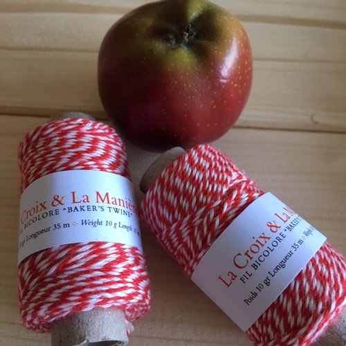 Noël : fil baker twine, en coton, rouge et blanc, la croix et la manière, 35 mètres, 10 grammes, vendu à la bobine