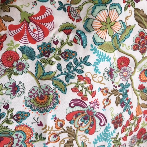 Coupons : tissu japonais, en coton, satiné, merveilleuses couleurs, et motifs floraux, vente par coupon de 45/50 cm