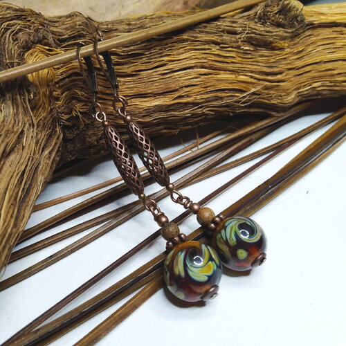 Boucles d'oreille perles artisanales au chalumeau et fleur en verre de bohème, boho chic, poétiques, topaze/moutarde, courtes, cadeau femme