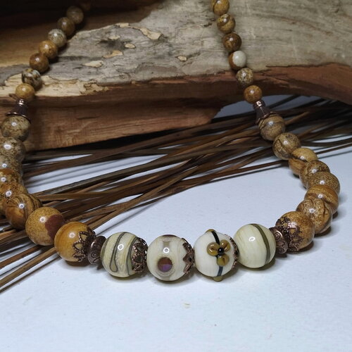 Collier mi-long boho chic, perles artisanales en verre filé et  jaspe paysage, beige/ocre/marron, pierres gemmes, automne, cadeau femme