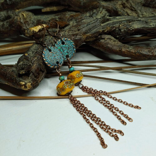 Boucles d'oreilles rutique urbain, perles au chalumeau et connecteur cuivre mykonos, jaune moutarde/bleu, citadines, élégantes, cadeau femme