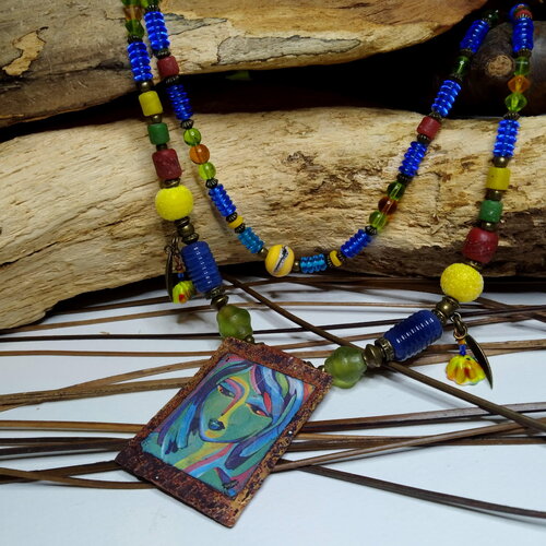 Collier bohème pendentif en cuivre émaillé, perles artisanales en verre filé et indonésiennes, bleu et multicolore, hippie, cadeau femme