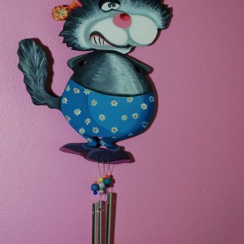 Carillon "chat malicieux" peint, en bois 