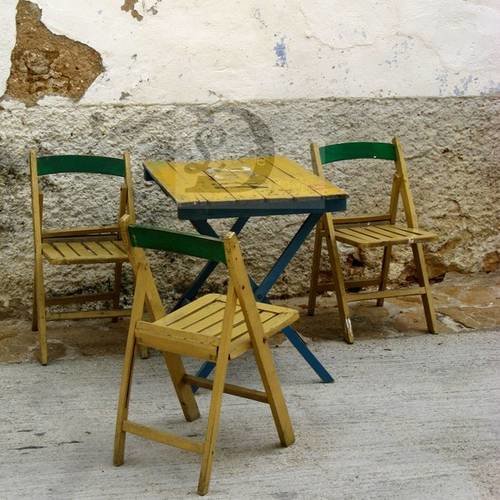 Cadre 'les chaises jaunes' en laminage sur bois