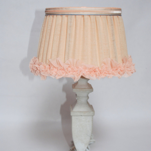 Lampe shabby chic abat jour couture