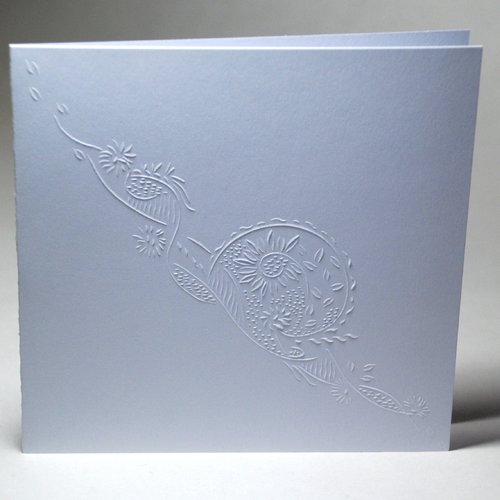 Carte blanche dentelle de papier n°8, motifs réalisés à la main