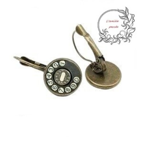 Boucle d'oreille cadran de téléphone