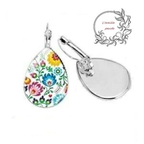 Boucle d'oreille cabochon goutte fleur