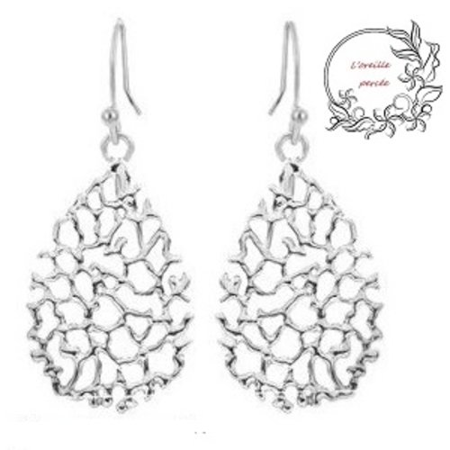 Boucle d'oreille goutte filigrane argentée