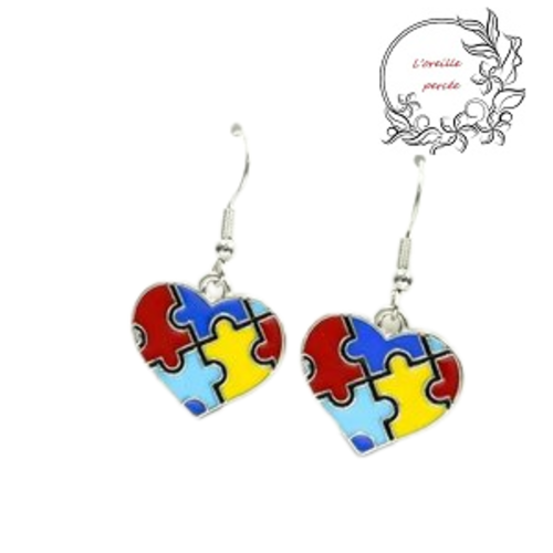 Boucle d'oreille coeur motif pièce de puzzle