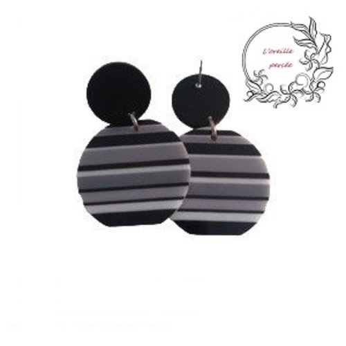 Boucle d'oreille cercle rayé blanc et noir