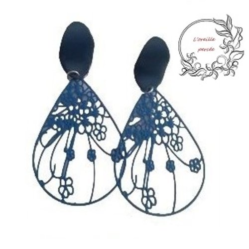 Boucle d'oreille goutte fleurie bleue