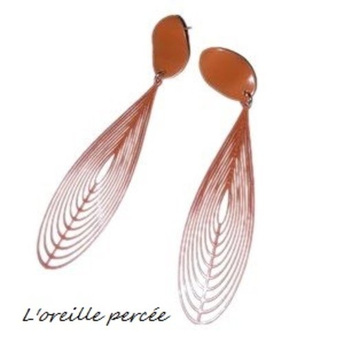 Boucle d'oreille goutte orange