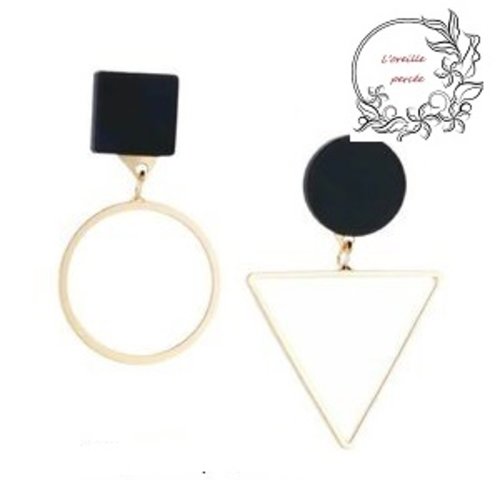Boucle d'oreille asymétrique noire et dorée