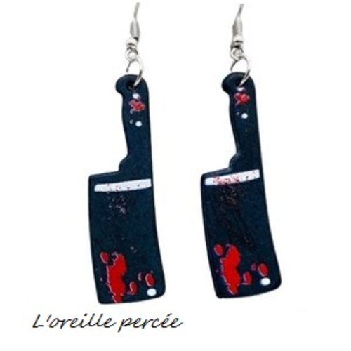 Boucle d'oreille hache ensanglantée