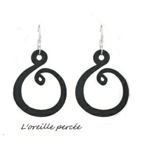 Boucle d'oreille bois noire