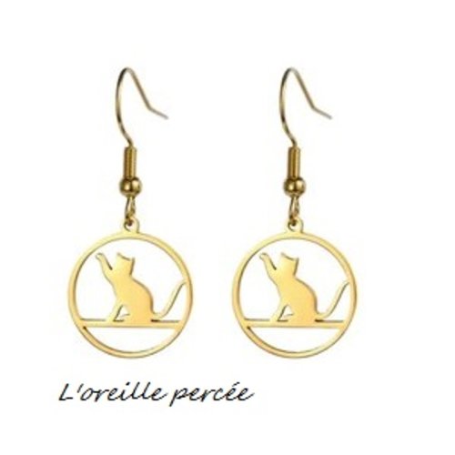 Boucle d'oreille pendante chat dans cercle