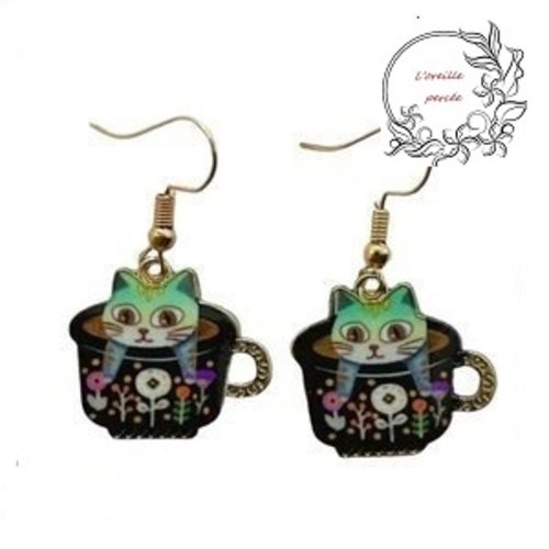 Boucle d'oreille émail chat dans tasse