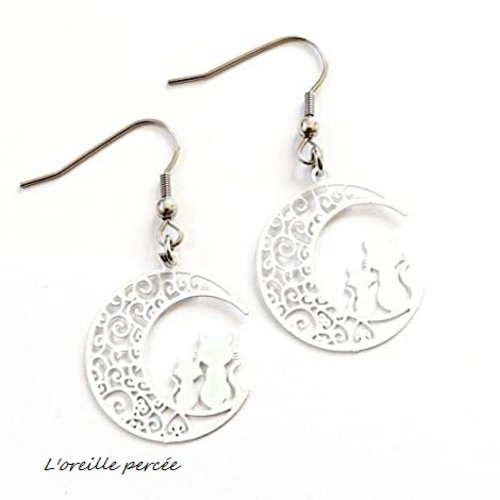 Boucle d'oreille duo de chat sur lune blanche