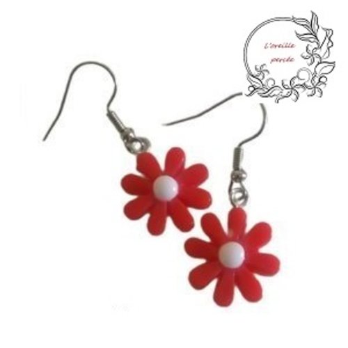 Boucle d'oreille fleur rouge coeur blanc