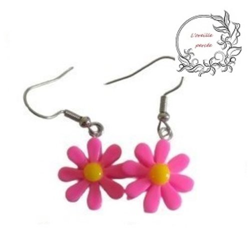 Boucle d'oreille fleur fuschia coeur jaune