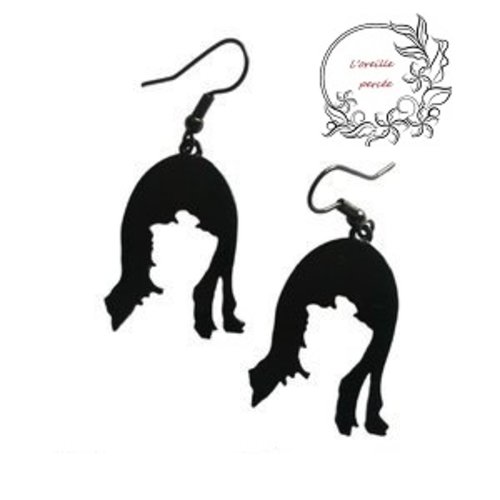 Boucle d'oreille cheveu noir