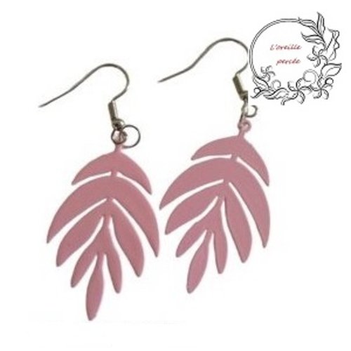 Boucle d'oreille estampe feuille rose