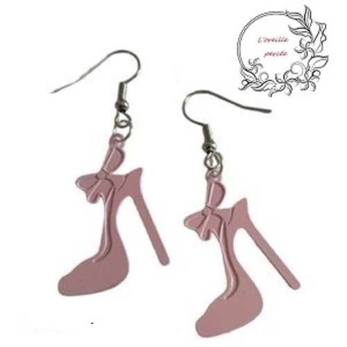 Boucle d'oreille talon aiguille rose