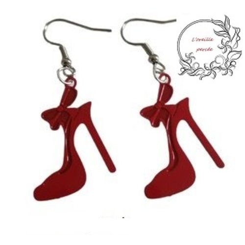 Boucle d'oreille talon aiguille rouge