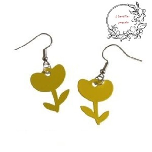 Boucle d'oreille fleur jaune