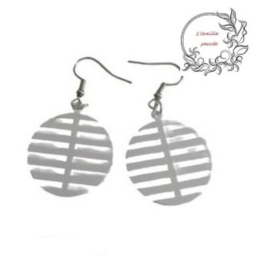 Boucle d'oreille cercle en arête de poisson blanc