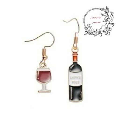 Boucle d'oreille asymétrique bouteille de vin et son verre