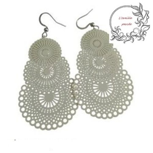 Boucle d'oreille grande estampe crème