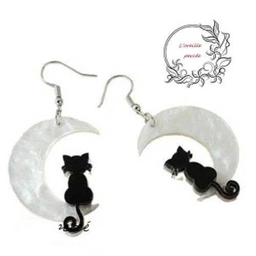 Boucle d'oreille chat noir sur lune nacrée